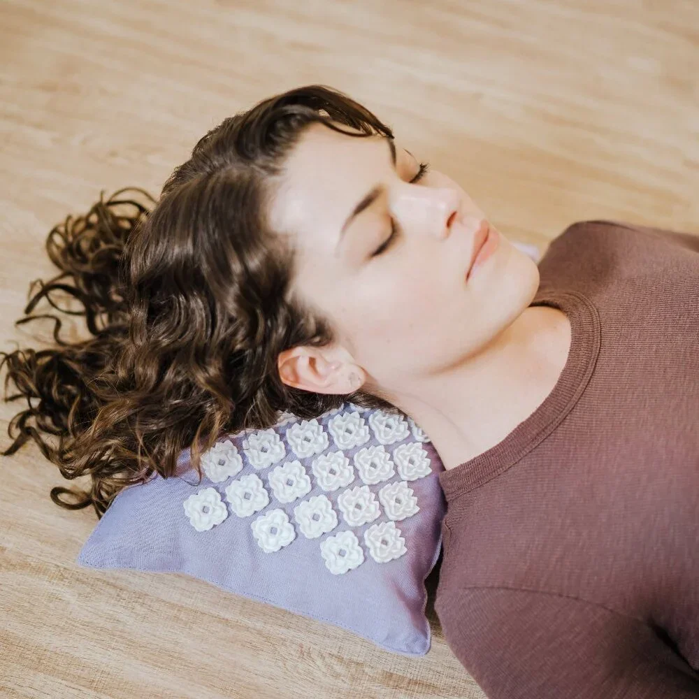 Kanjo Lavender Aroma Acupressure Pillow Anthropology 4 X 9 X 14 Inch NWOT